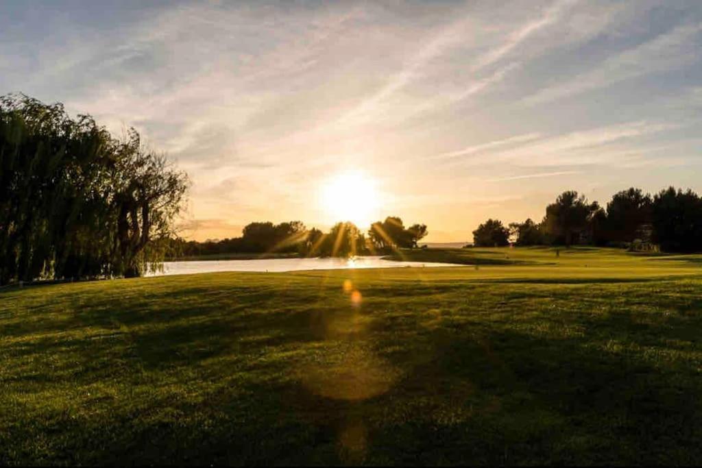 Moment De Detente Sur Le Golf De Pont-Royal Mallemort Zewnętrze zdjęcie